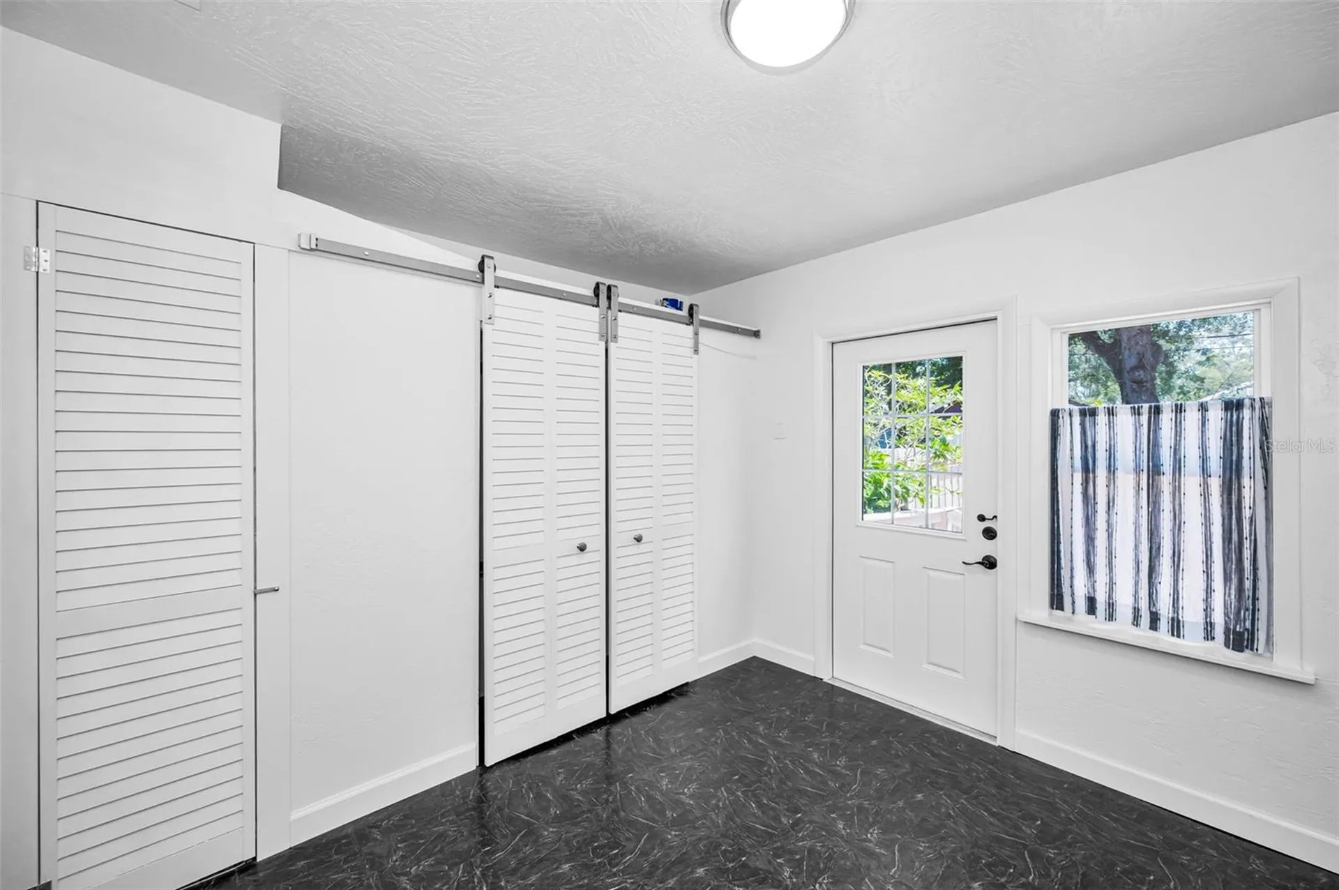 1100 35th Avenue N St Petersburg FL 33704