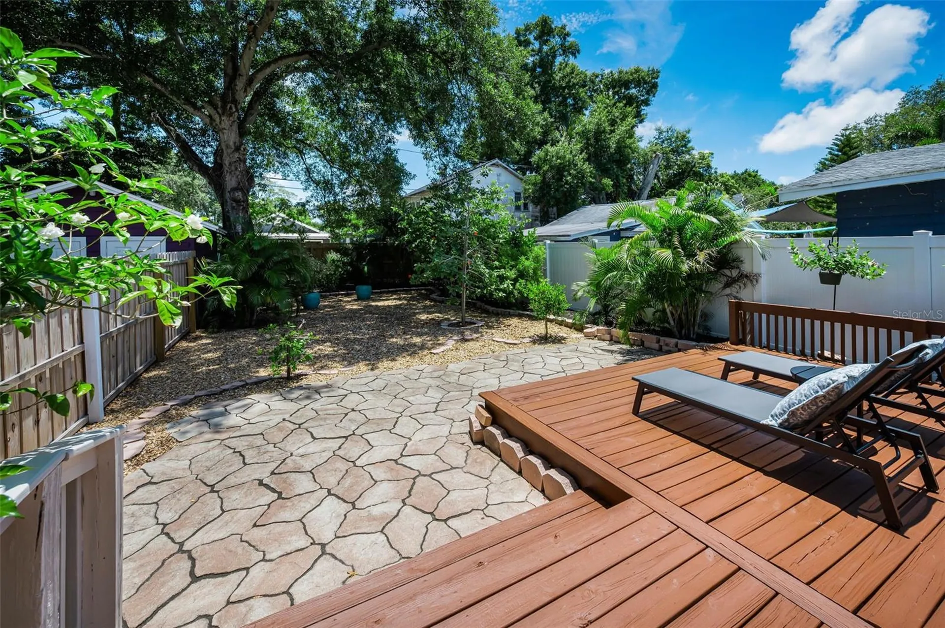 1100 35th Avenue N St Petersburg FL 33704