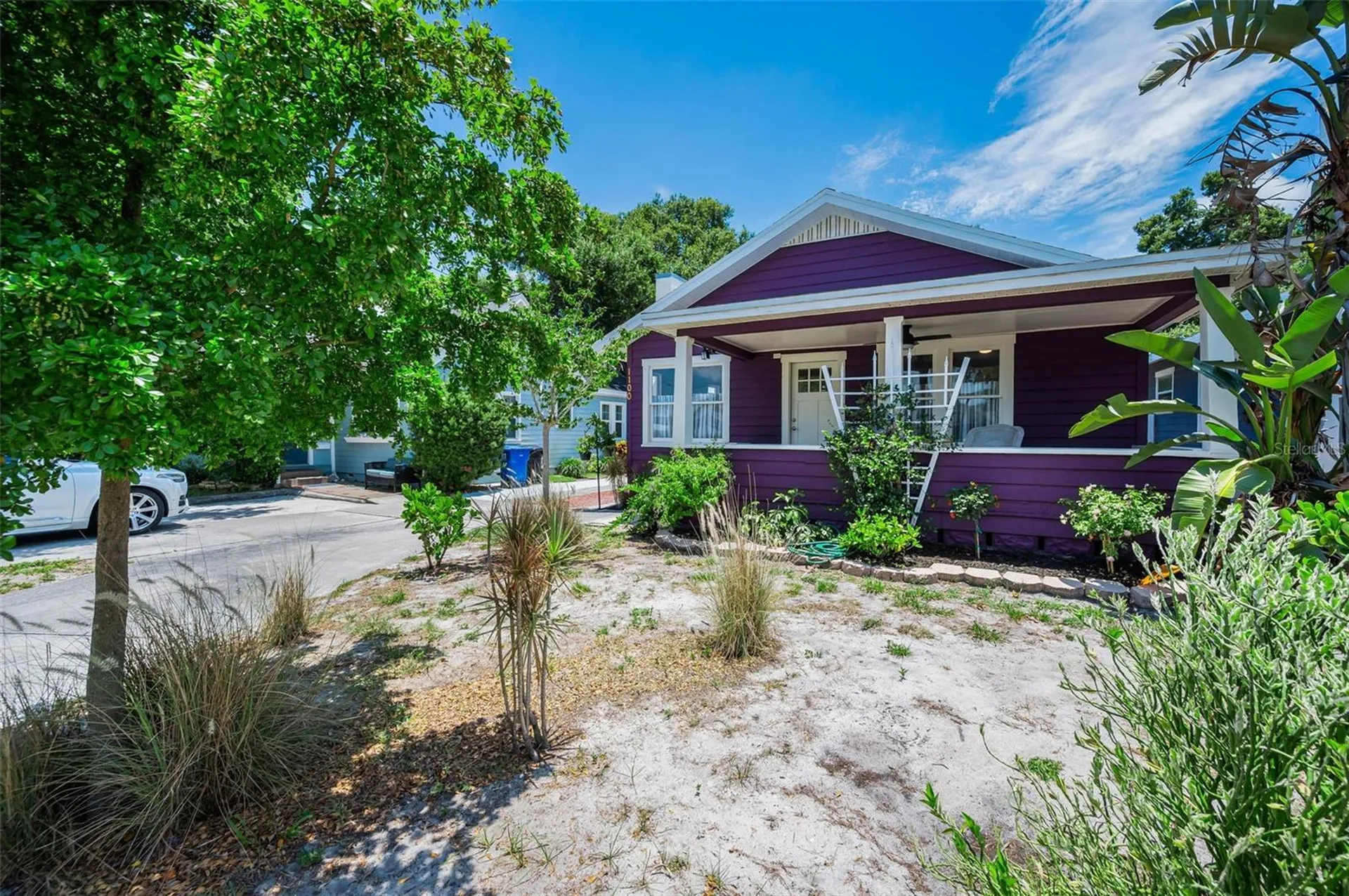 1100 35th Avenue N St Petersburg FL 33704