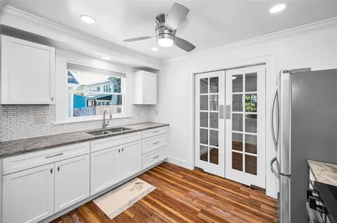 1100 35th Avenue N St Petersburg FL 33704