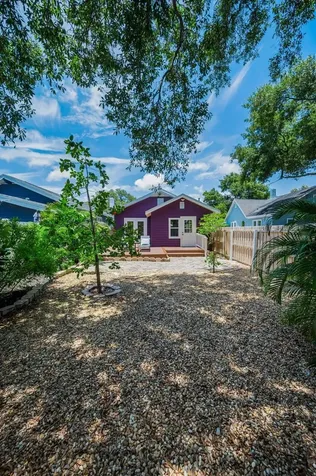 1100 35th Avenue N St Petersburg FL 33704