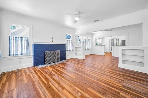 1100 35th Avenue N St Petersburg FL 33704