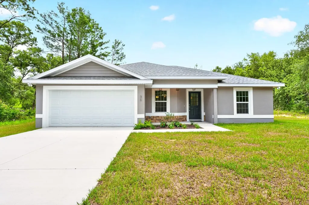 36 Fisher Lane Course Ocklawaha FL 32179