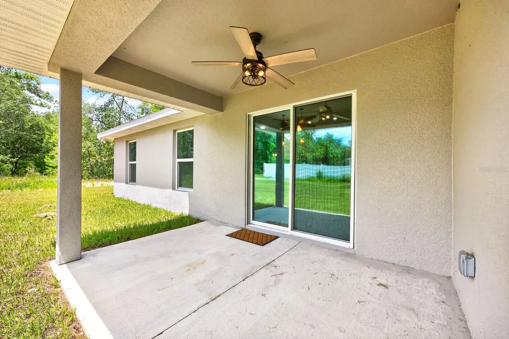 36 Fisher Lane Course Ocklawaha FL 32179