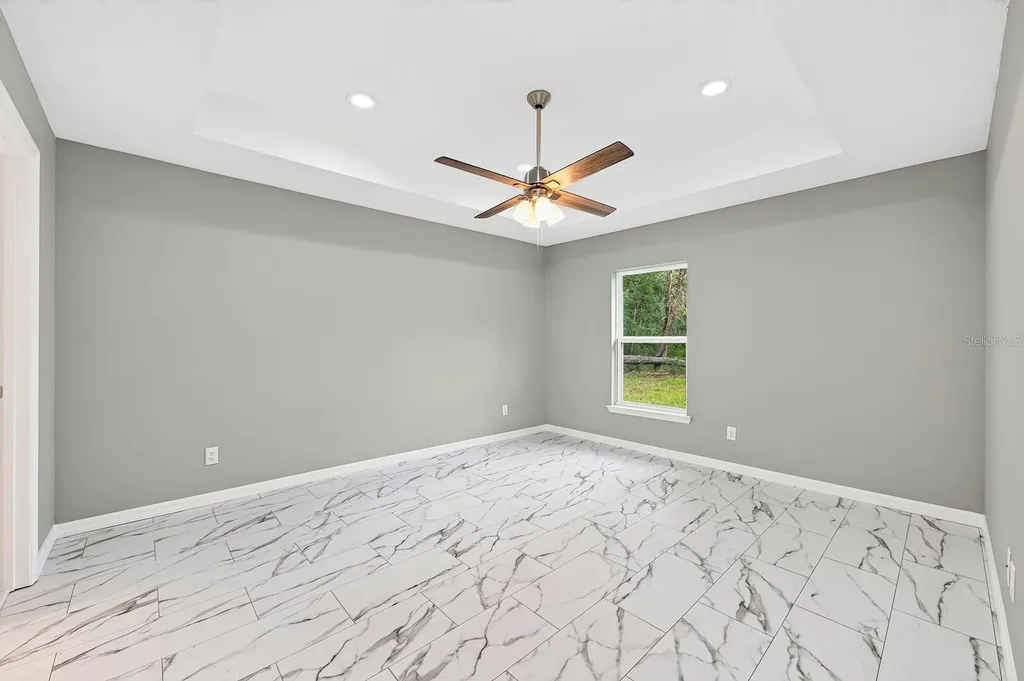 36 Fisher Lane Course Ocklawaha FL 32179