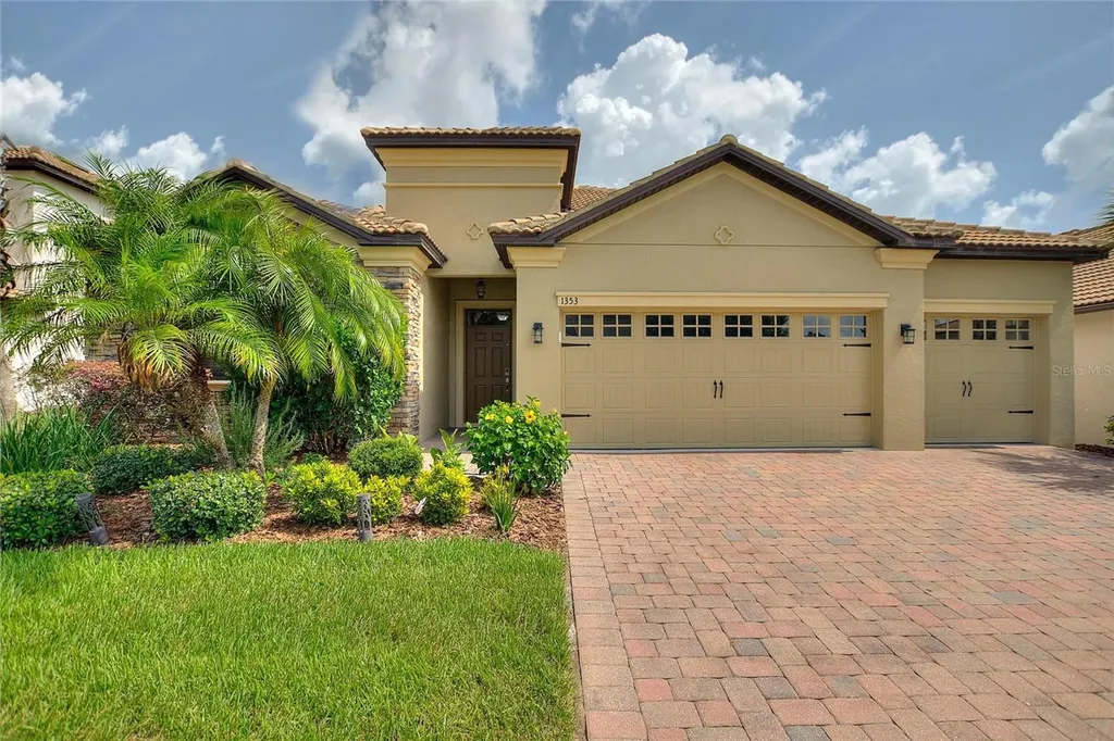 1353 Palmetto Dunes Street Davenport FL 33836