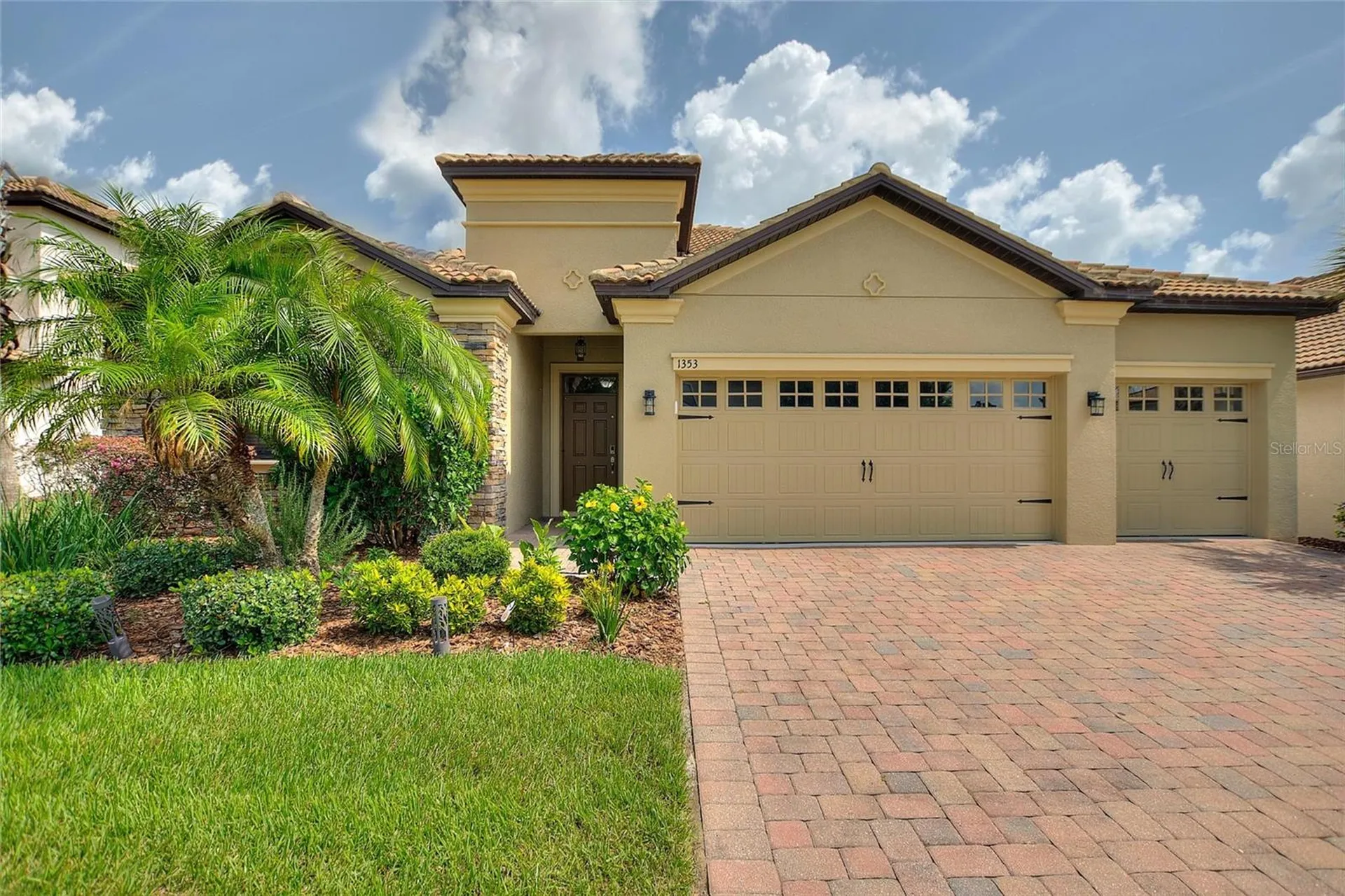 1353 Palmetto Dunes Street Davenport FL 33836