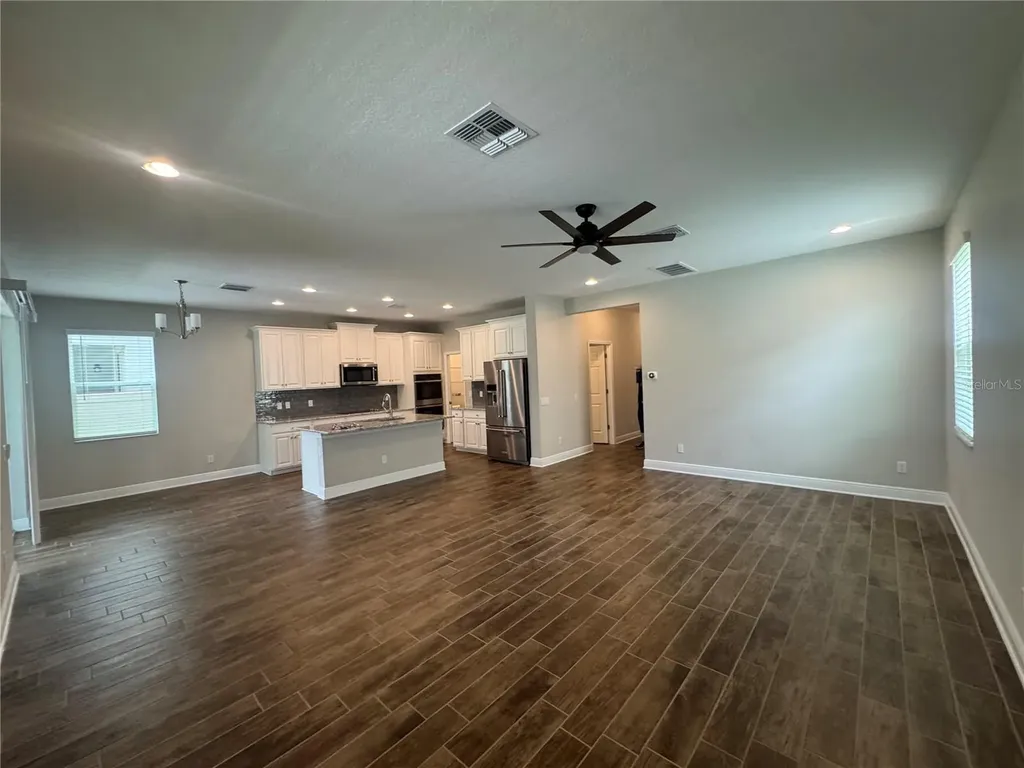 16154 Monterey Greens Circle Tampa FL 33647