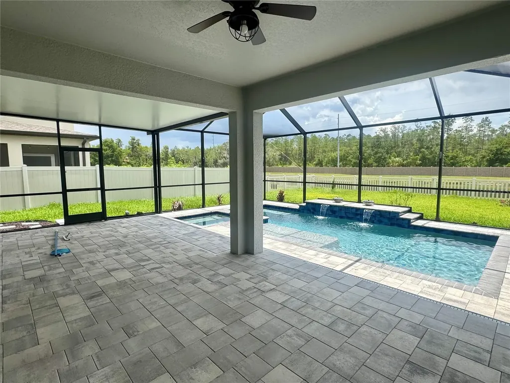 16154 Monterey Greens Circle Tampa FL 33647