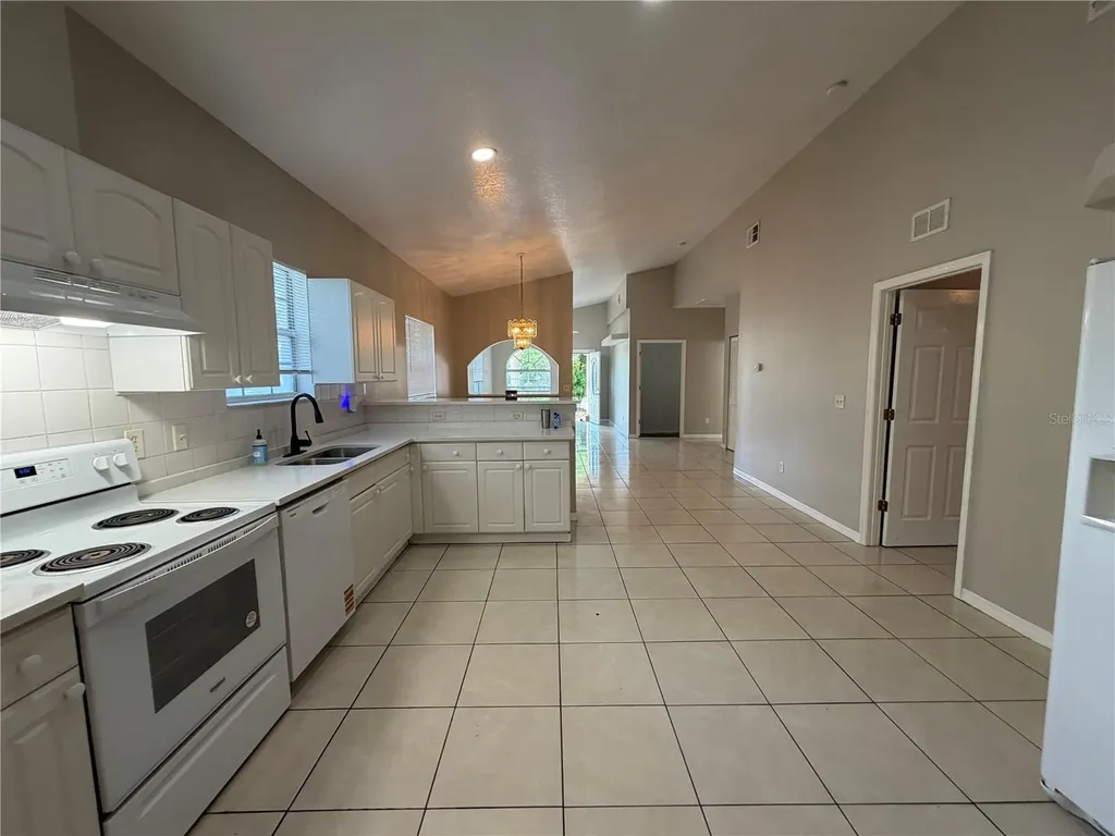 3467 51st Avenue N St Petersburg FL 33713