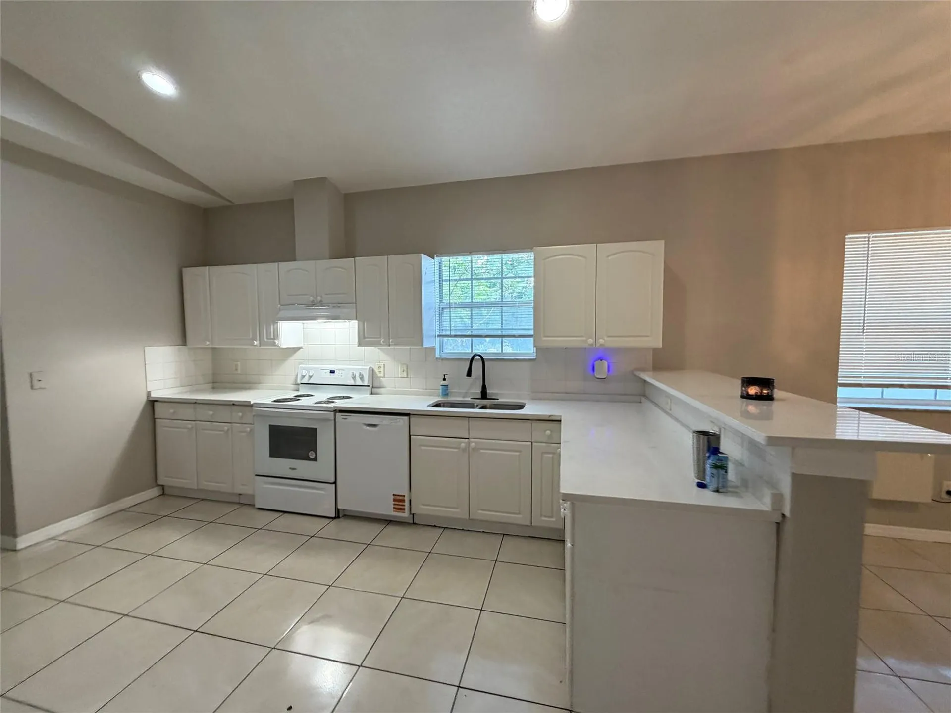 3467 51st Avenue N St Petersburg FL 33713