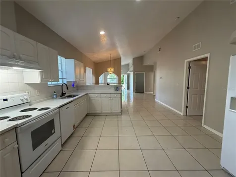 3467 51st Avenue N St Petersburg FL 33713