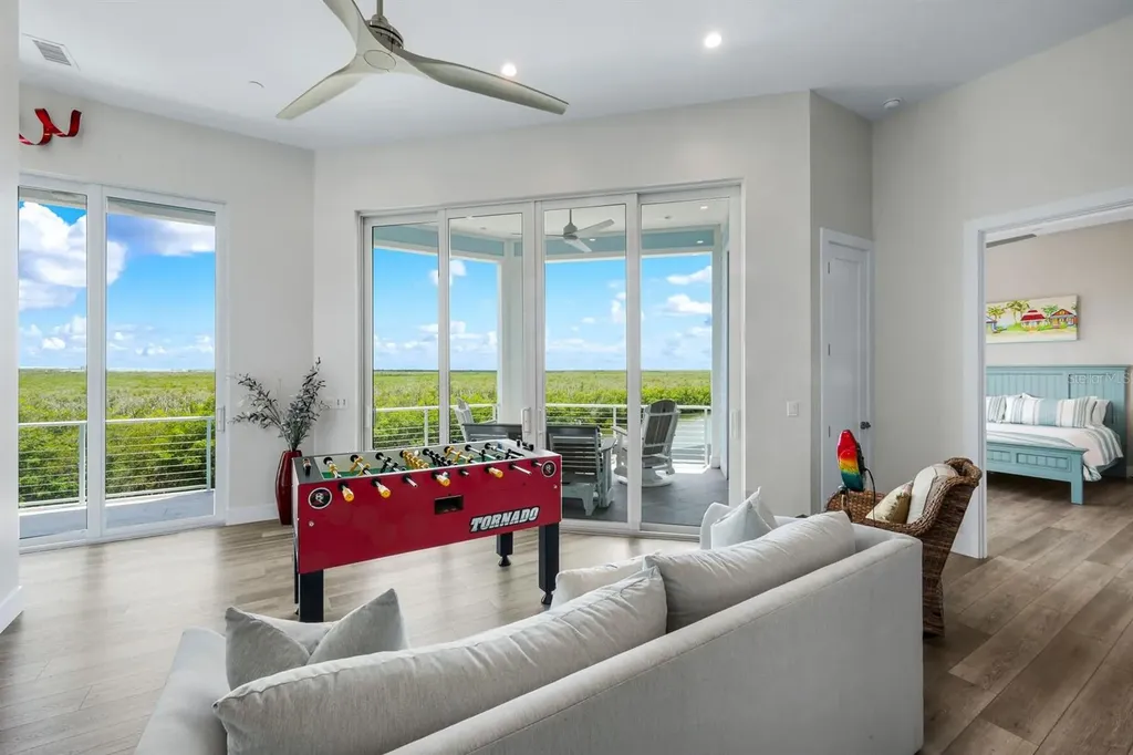 5826 Shell Cove Drive Cape Coral FL 33914
