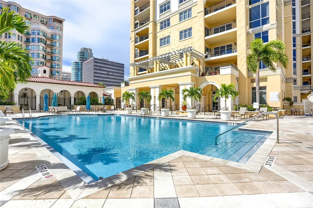 300 Beach Drive NE St Petersburg FL 33701