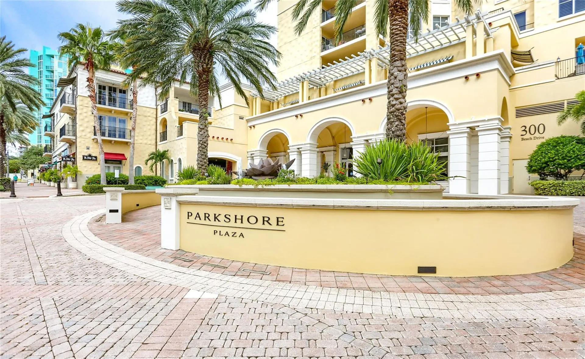 300 Beach Drive NE St Petersburg FL 33701