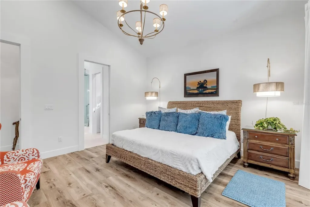 807 E 10th Avenue New Smyrna Beach FL 32169