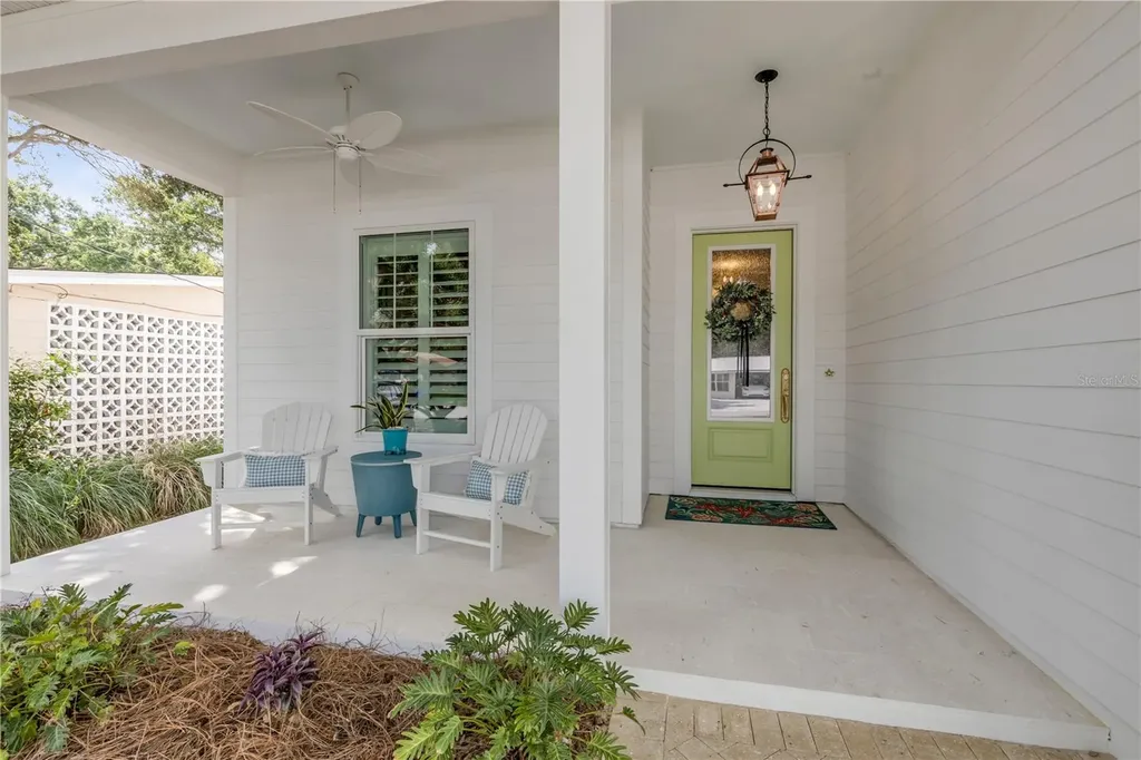 807 E 10th Avenue New Smyrna Beach FL 32169
