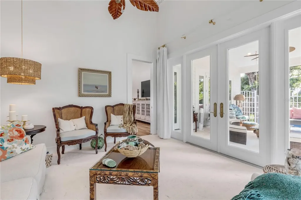807 E 10th Avenue New Smyrna Beach FL 32169