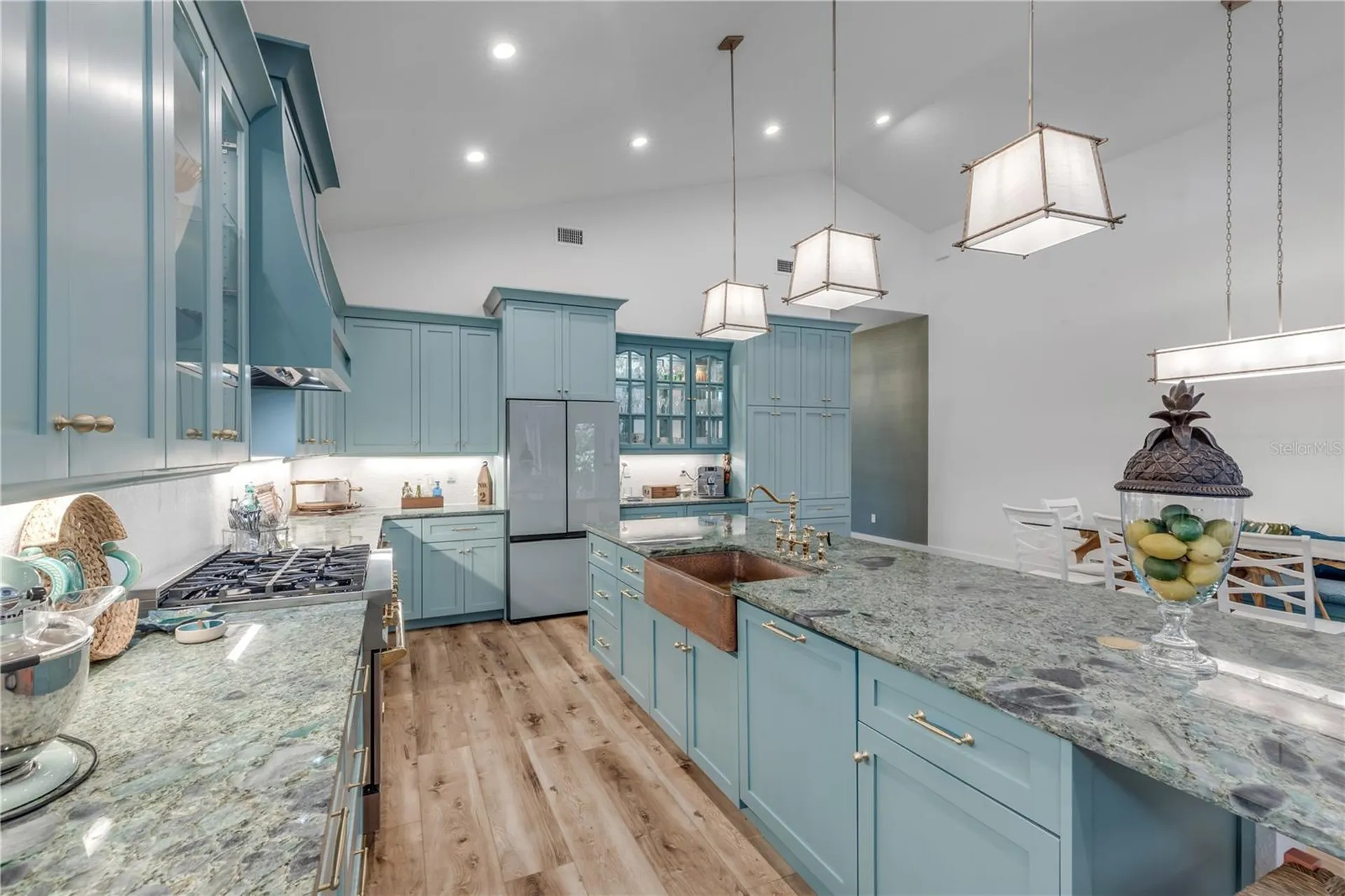 807 E 10th Avenue New Smyrna Beach FL 32169