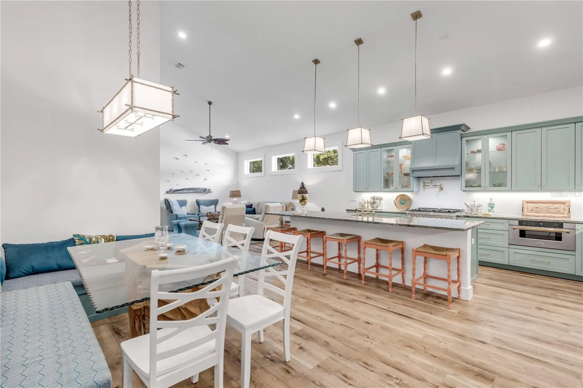 807 E 10th Avenue New Smyrna Beach FL 32169