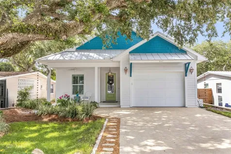 807 E 10th Avenue New Smyrna Beach FL 32169
