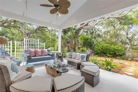 807 E 10th Avenue New Smyrna Beach FL 32169