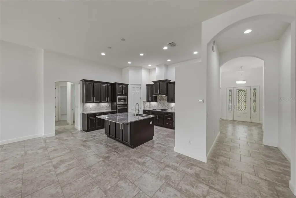 5904 Shell Ridge Drive Lithia FL 33547