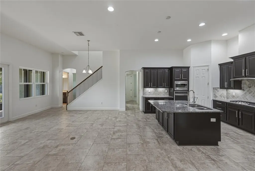 5904 Shell Ridge Drive Lithia FL 33547