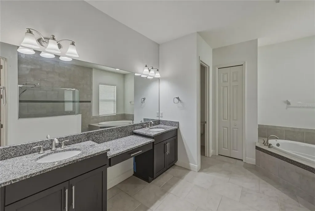 5904 Shell Ridge Drive Lithia FL 33547