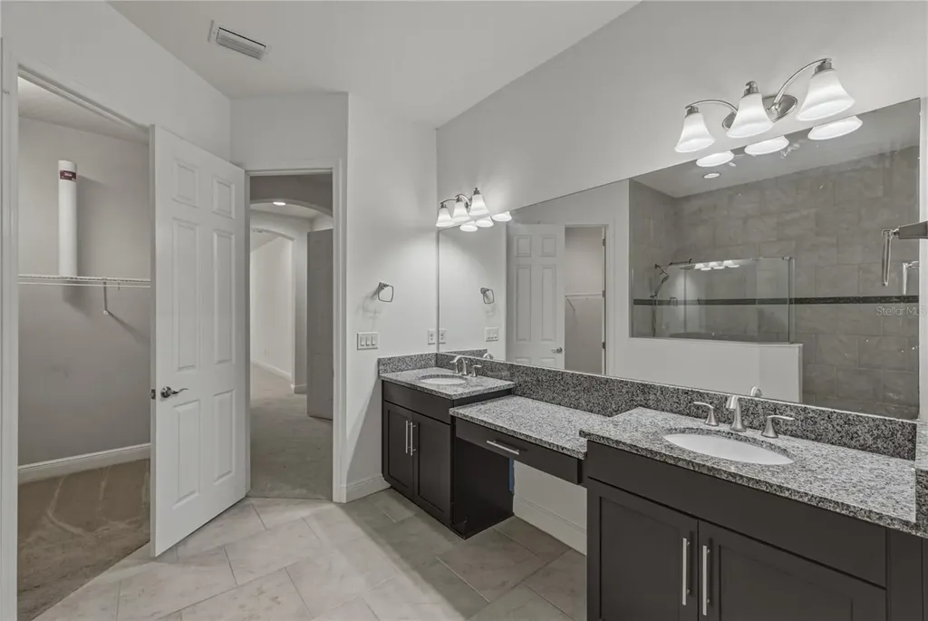 5904 Shell Ridge Drive Lithia FL 33547
