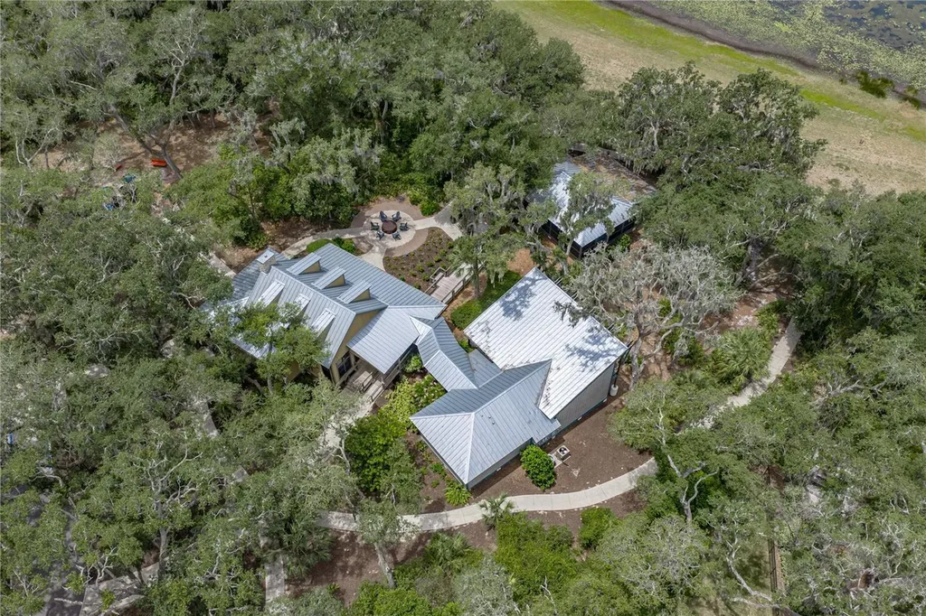 5904 Shell Ridge Drive Lithia FL 33547
