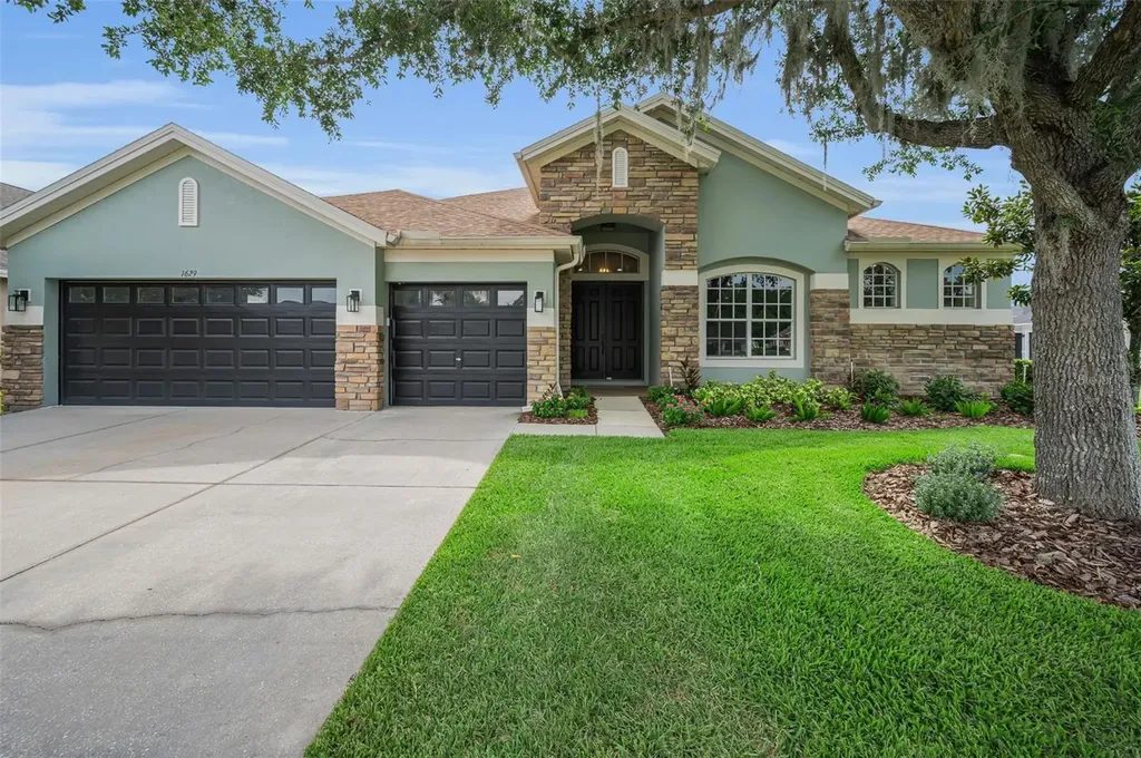 1629 Salmonberry Street Wesley Chapel FL 33543