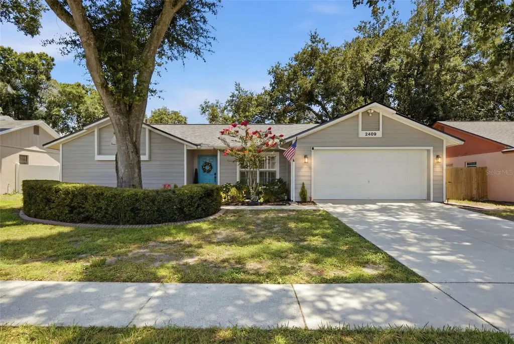 2409 Arborwood Drive Valrico FL 33596