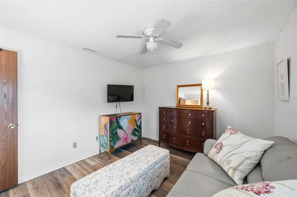 10744 97th Street Largo FL 33773