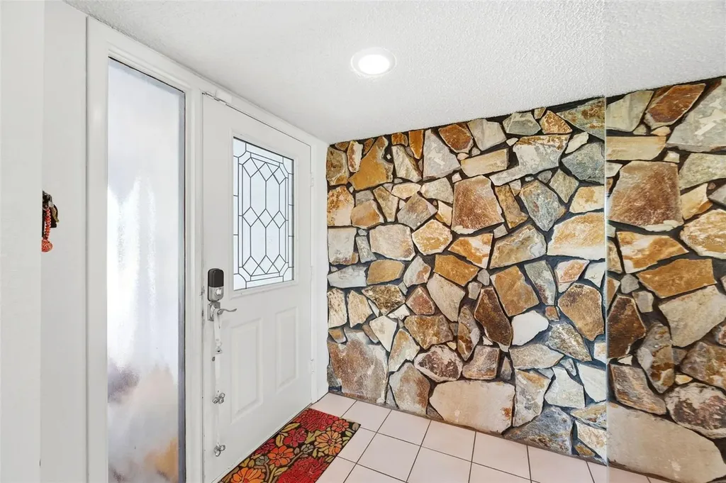 10744 97th Street Largo FL 33773