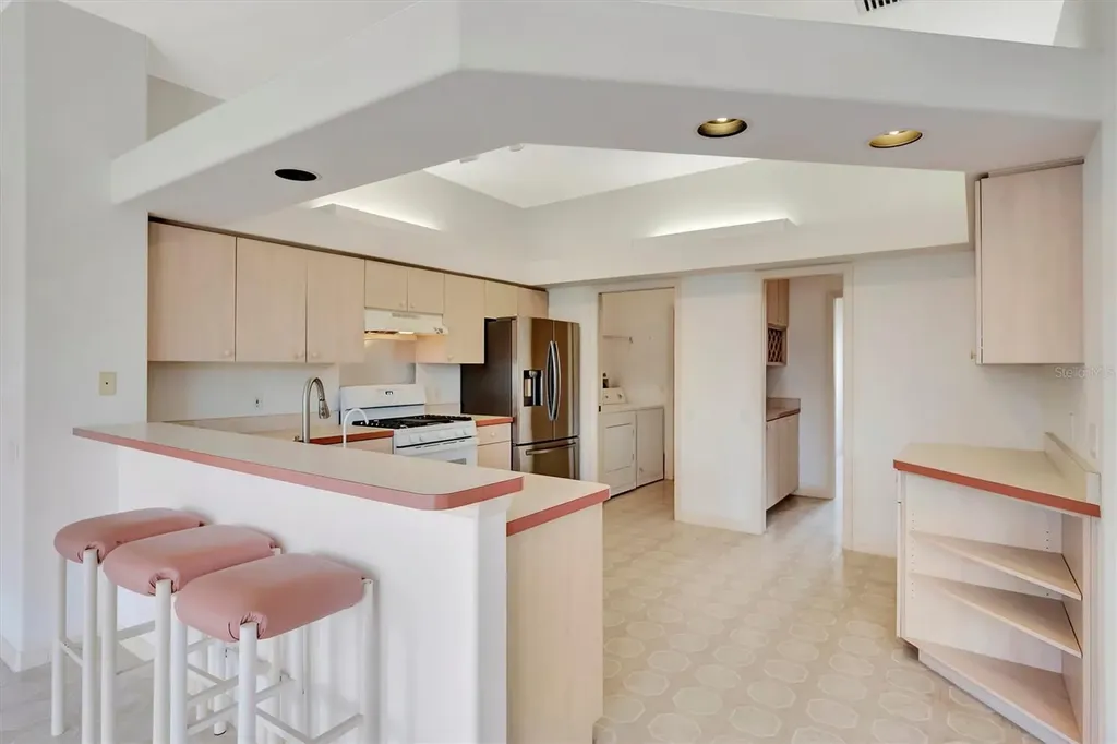 4206 73rd Terrace E Sarasota FL 34243