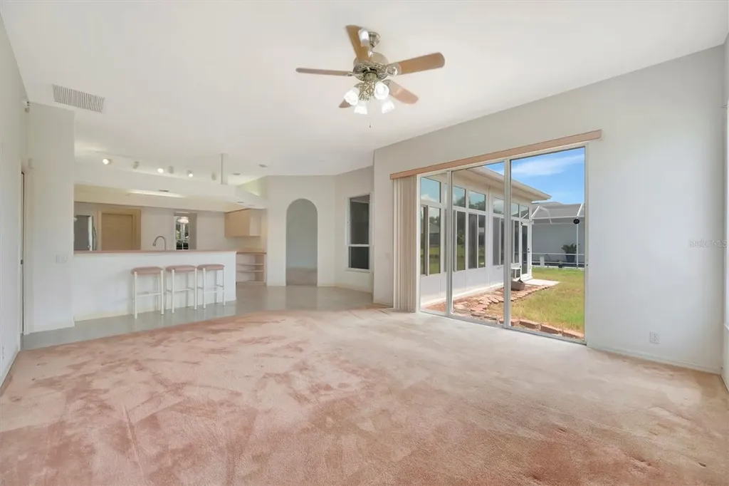 4206 73rd Terrace E Sarasota FL 34243