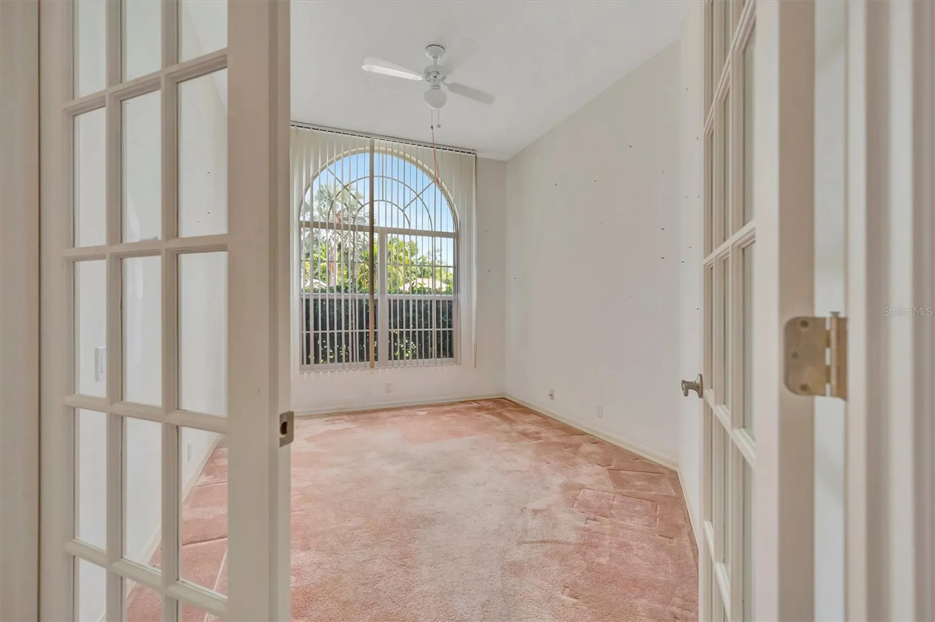 4206 73rd Terrace E Sarasota FL 34243