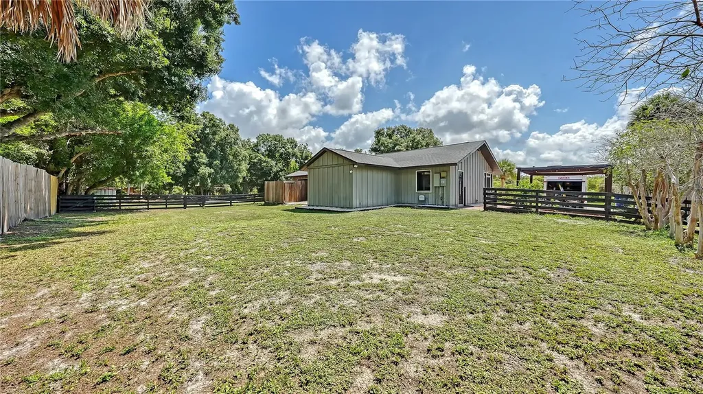 4842 Nutmeg Avenue Sarasota FL 34231