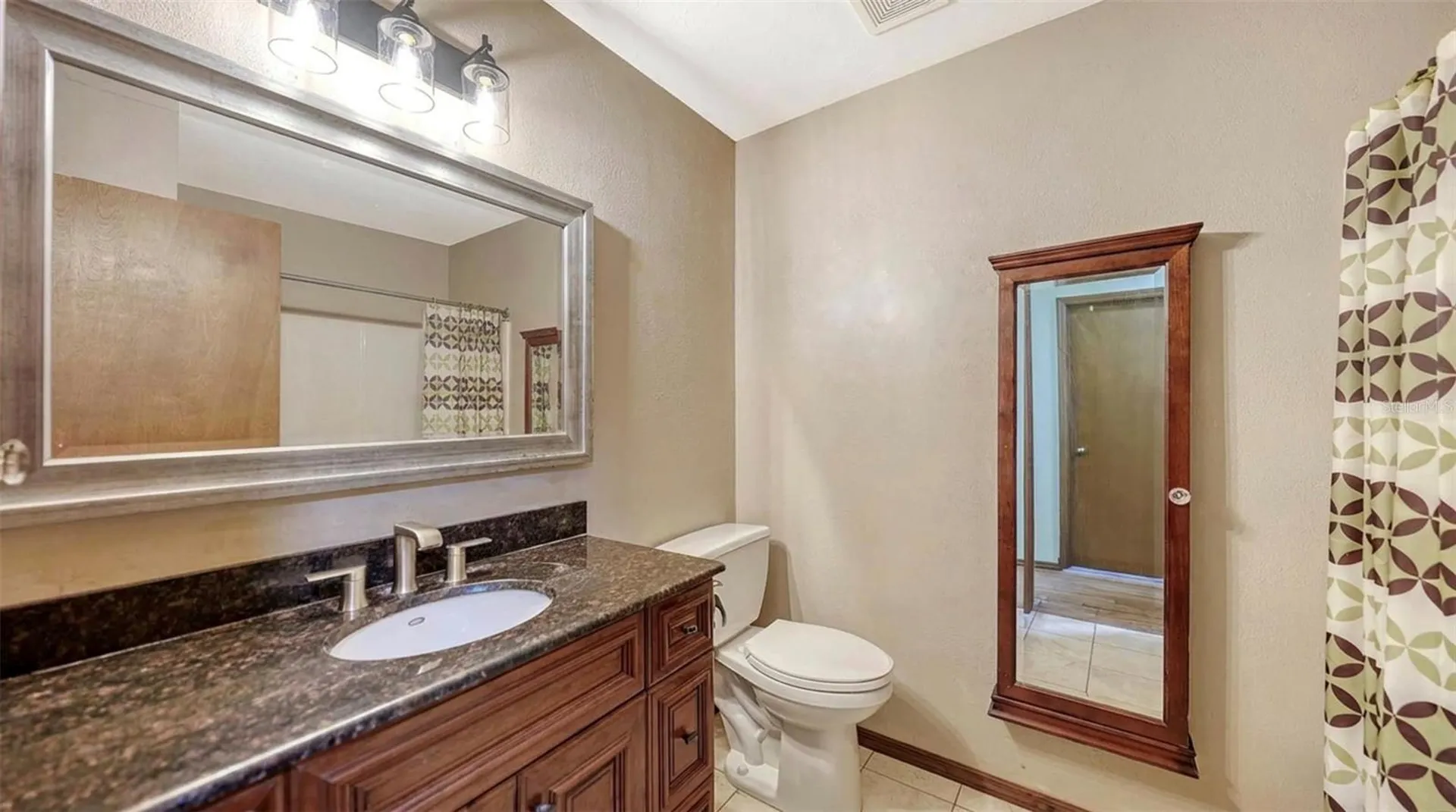 4842 Nutmeg Avenue Sarasota FL 34231