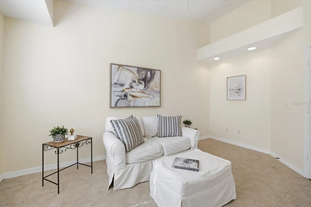 4211 64th Avenue E Sarasota FL 34243