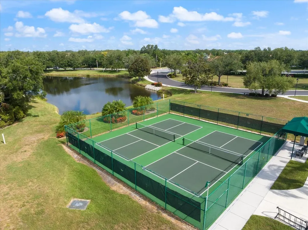 4211 64th Avenue E Sarasota FL 34243