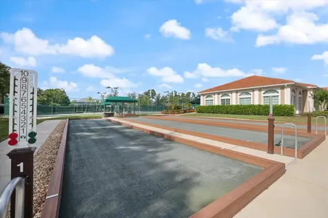 4211 64th Avenue E Sarasota FL 34243