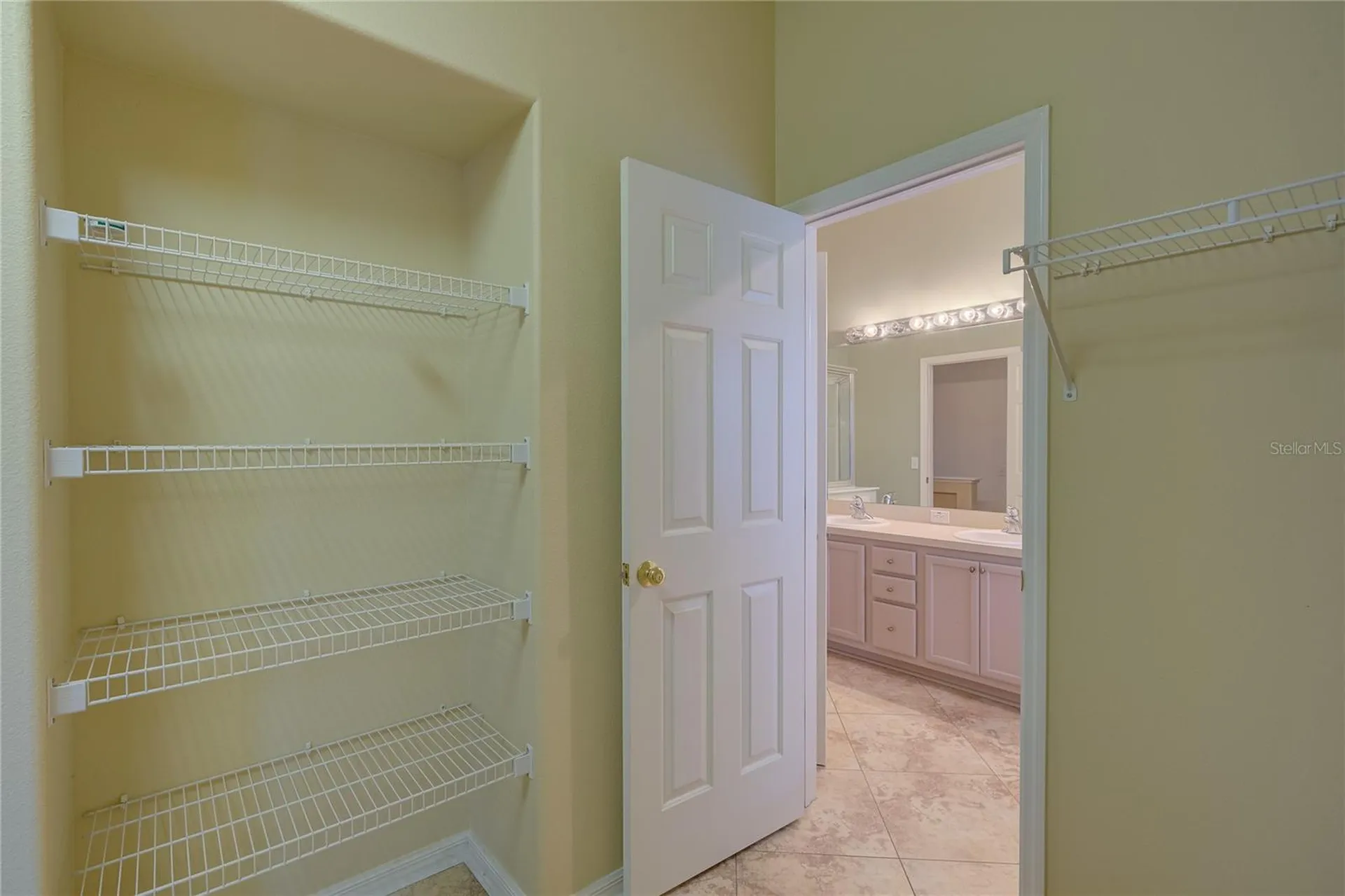 13298 Thoroughbred Loop Largo FL 33773