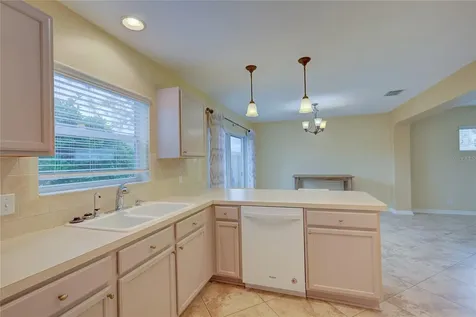 13298 Thoroughbred Loop Largo FL 33773