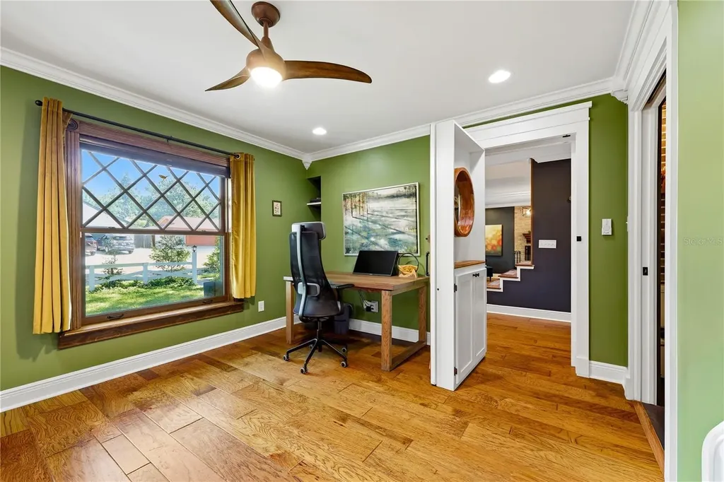 13512 Lake Magdalene Drive Tampa FL 33613