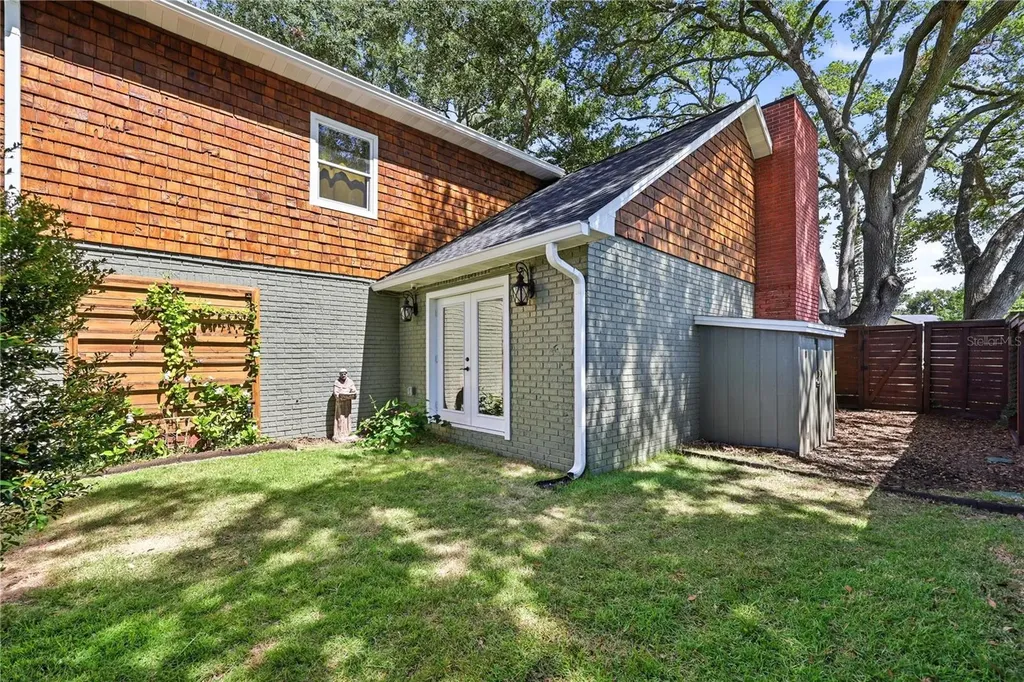 13512 Lake Magdalene Drive Tampa FL 33613