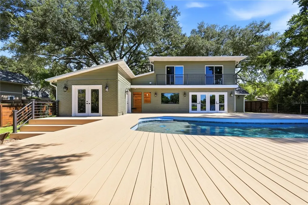 13512 Lake Magdalene Drive Tampa FL 33613