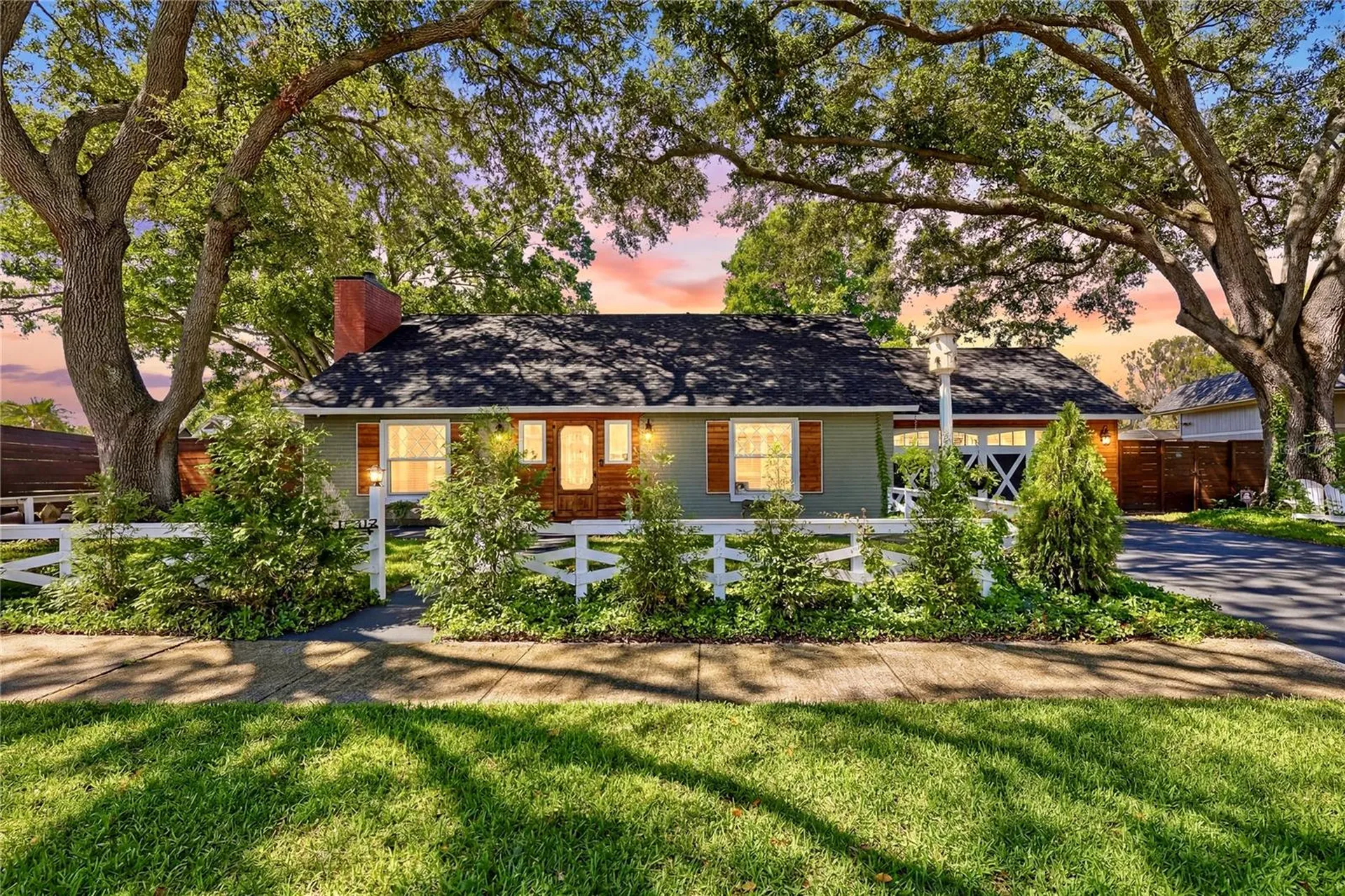 13512 Lake Magdalene Drive Tampa FL 33613