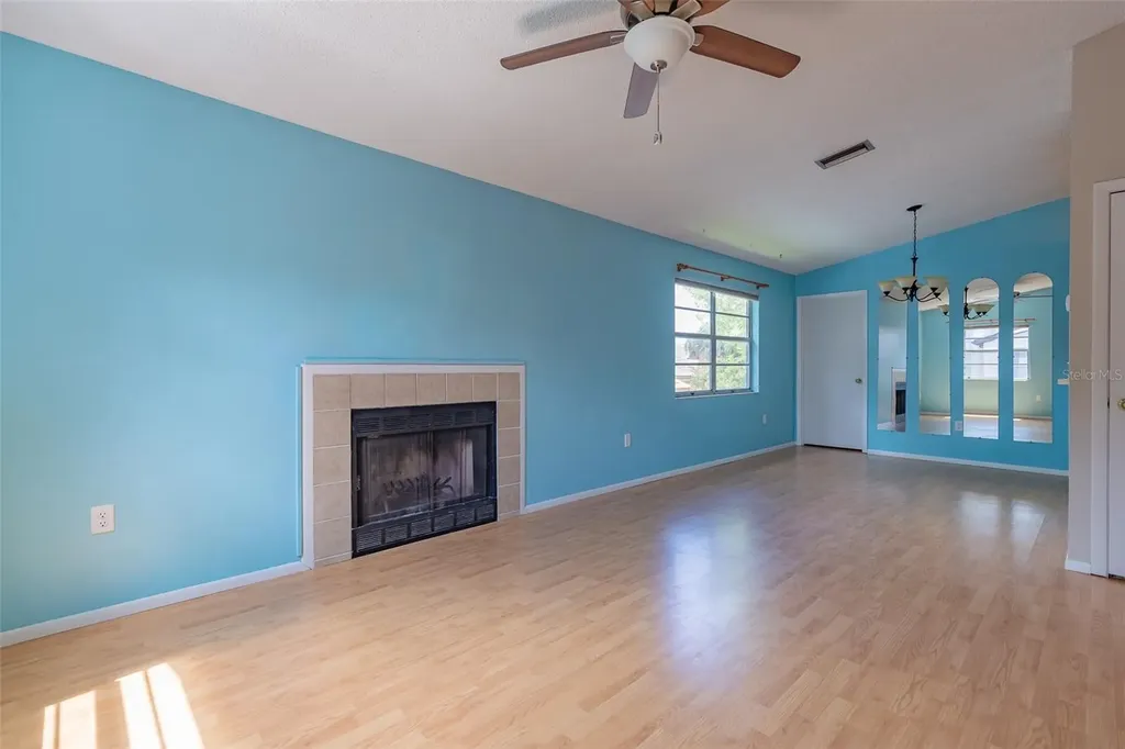 3774 59th Avenue W Bradenton FL 34210